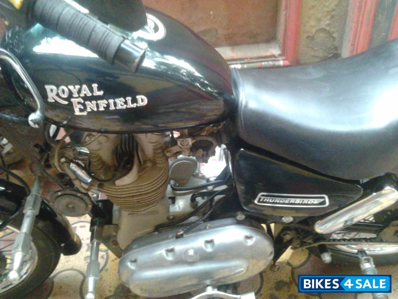 Magic Black Royal Enfield Thunderbird Magic Black Royal Enfield Thunderbird