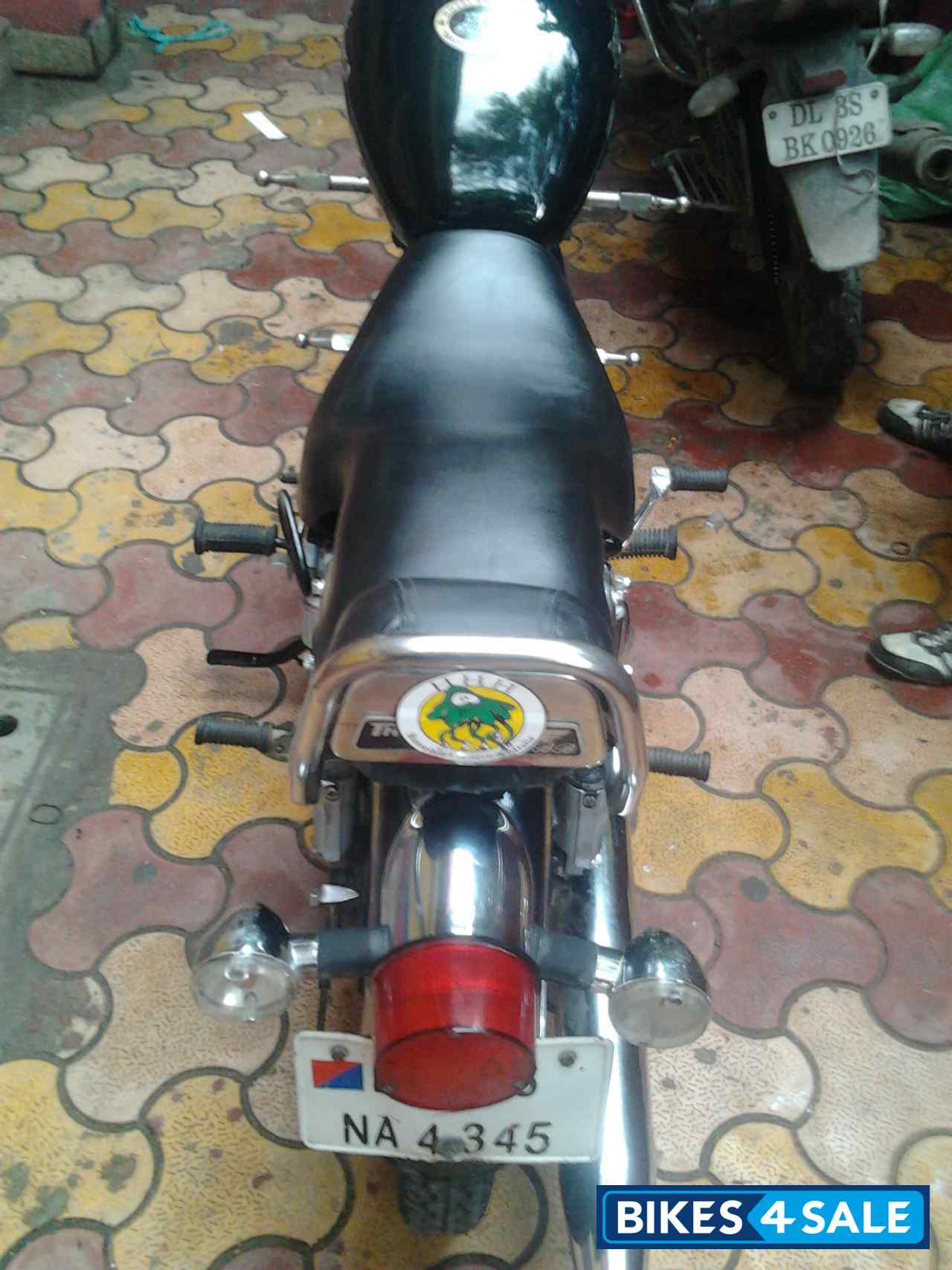 Magic Black Royal Enfield Thunderbird Magic Black Royal Enfield Thunderbird