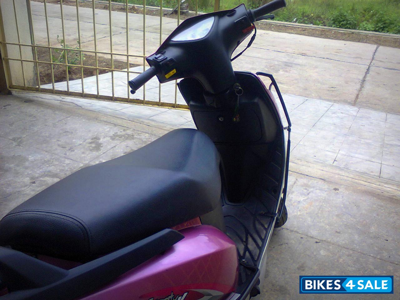 Pink TVS Scooty Streak Pink TVS Scooty Streak