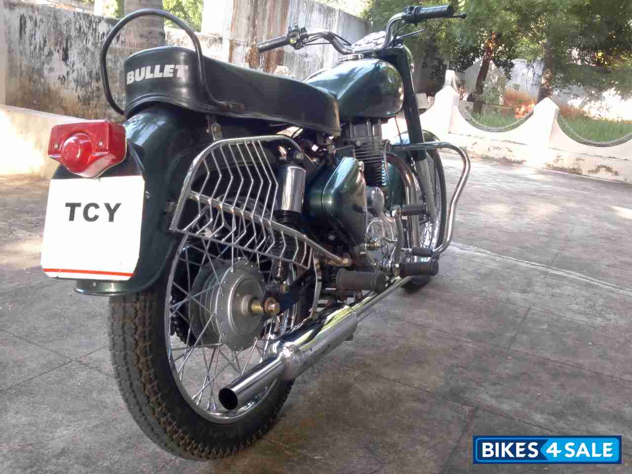 Military Green Royal Enfield Bullet Standard 350