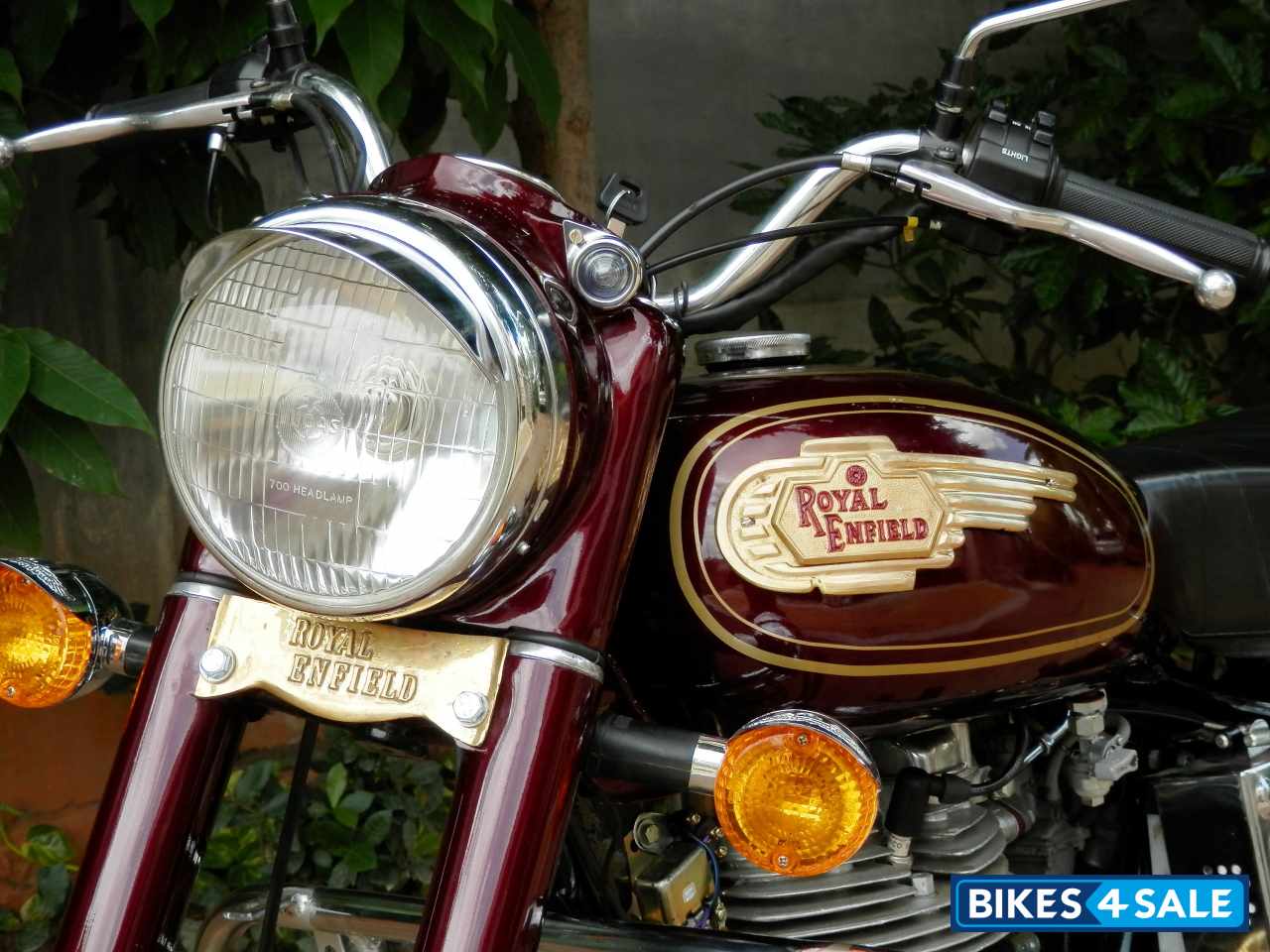 Wine Red Mettalic Royal Enfield Bullet Standard 350