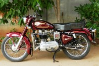 Wine Red Mettalic Royal Enfield Bullet Standard 350