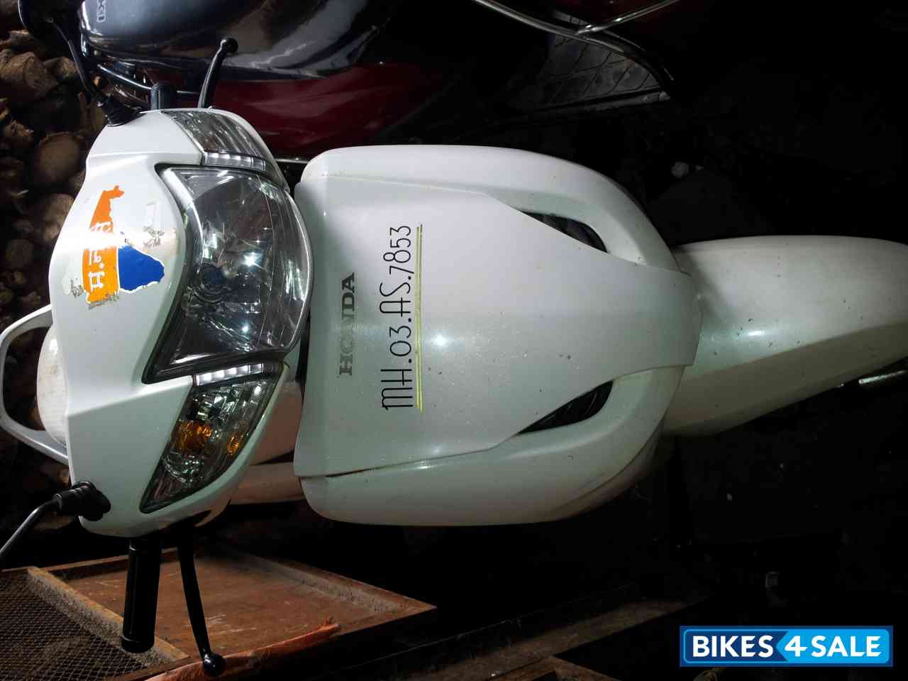 White Honda Activa