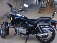 Black Bajaj Avenger 200 DTS-i
