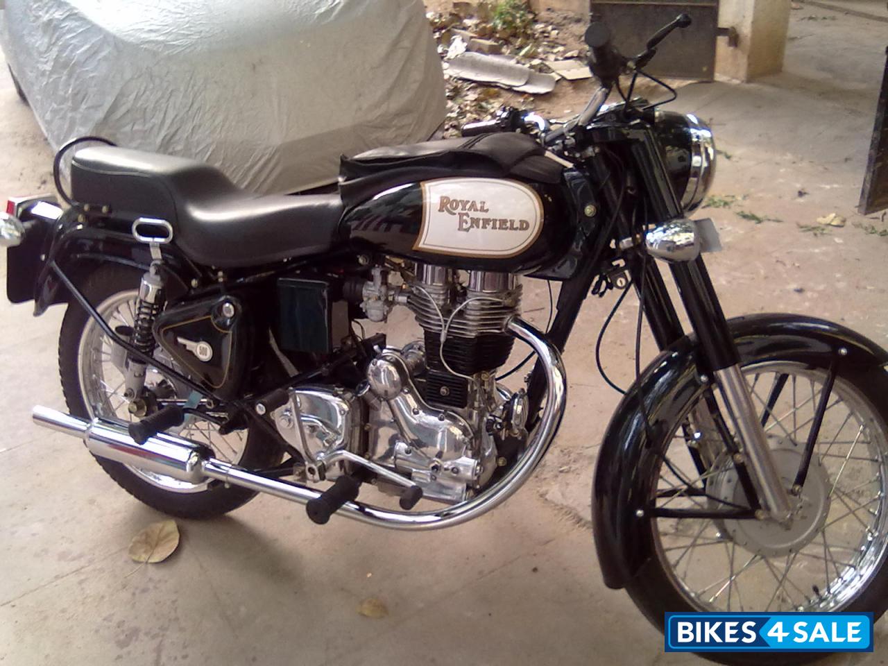 Magic Balck Royal Enfield Bullet Standard 500