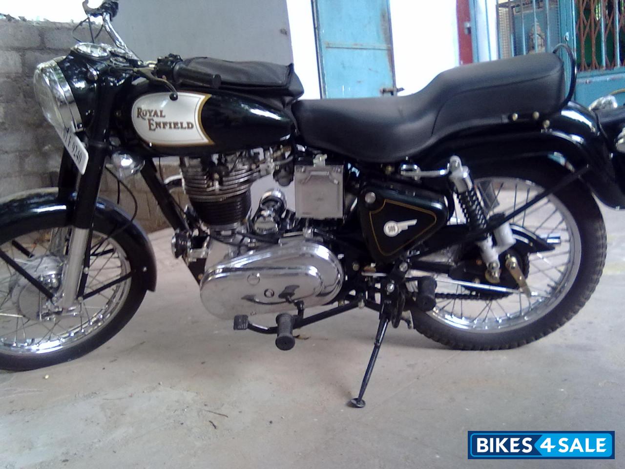 Magic Balck Royal Enfield Bullet Standard 500