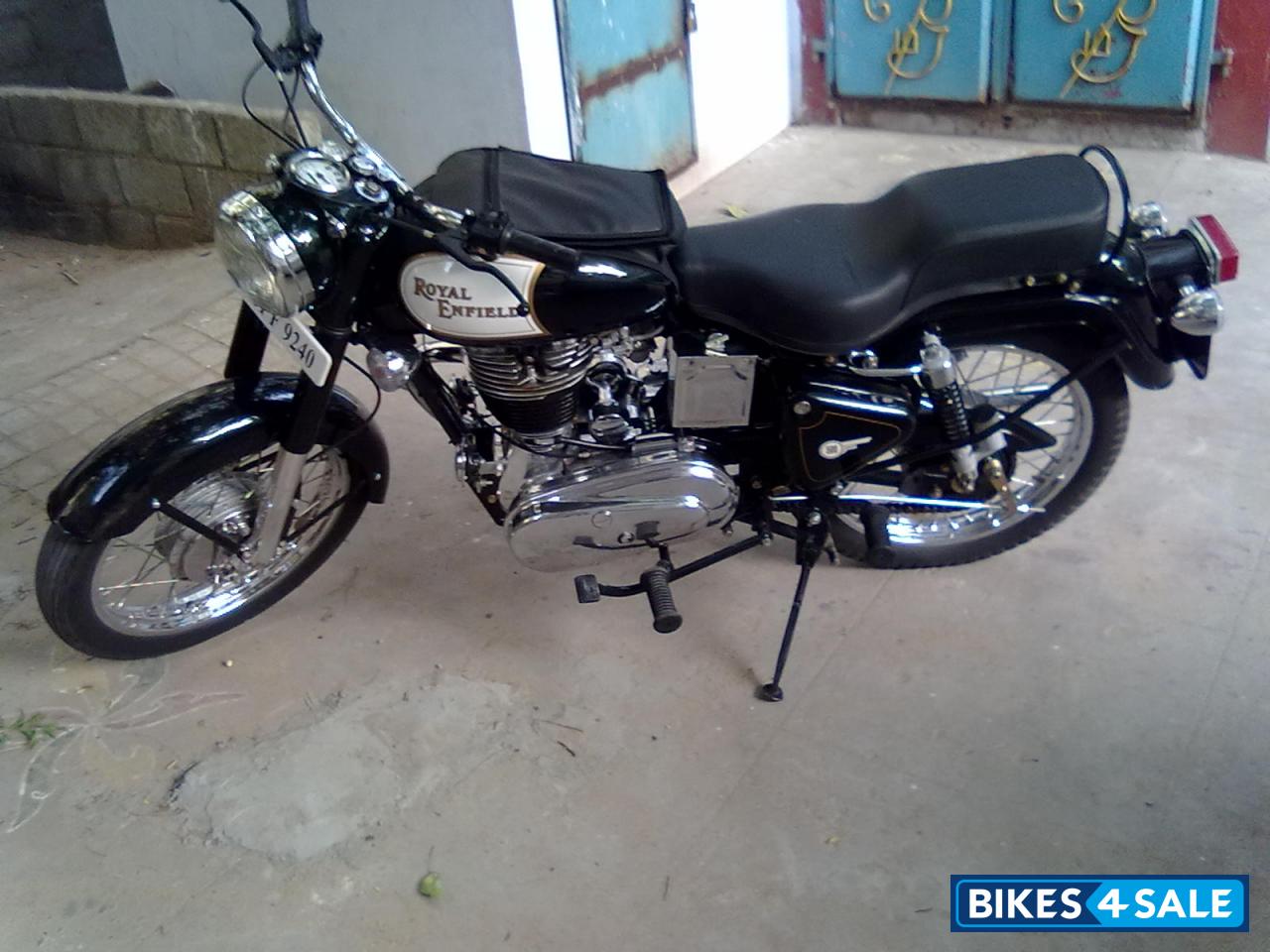 Magic Balck Royal Enfield Bullet Standard 500