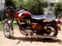 Maroon Ideal Jawa Yezdi RoadKing