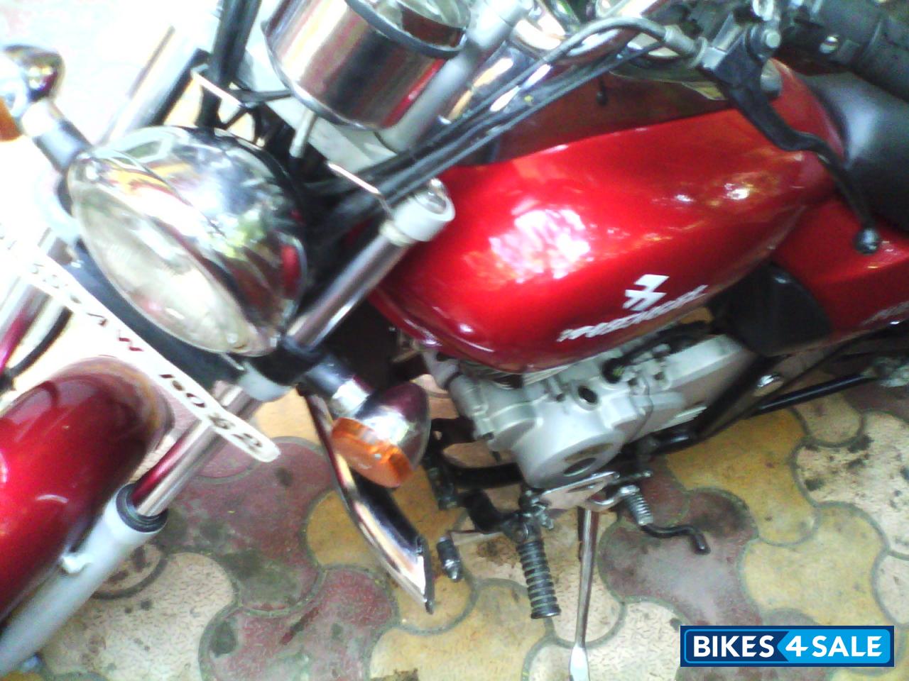Red Bajaj Avenger 180 DTS-i Red Bajaj Avenger 180 DTS-i