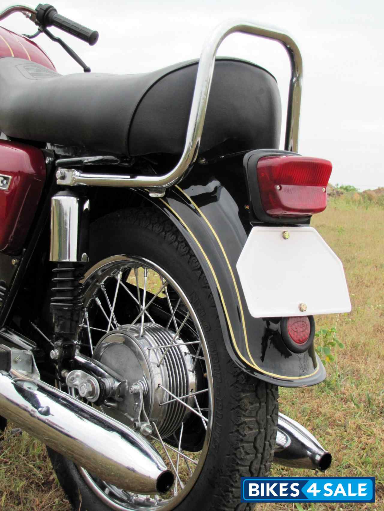 Ideal Jawa Yezdi Classic Ideal Jawa Yezdi Classic