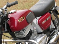 Ideal Jawa Yezdi Classic