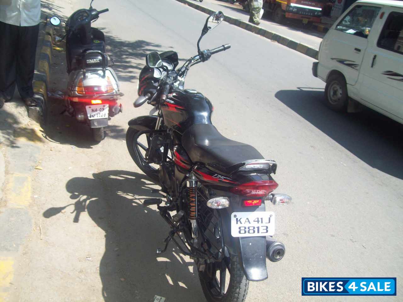 Bajaj Discover DTSi 135
