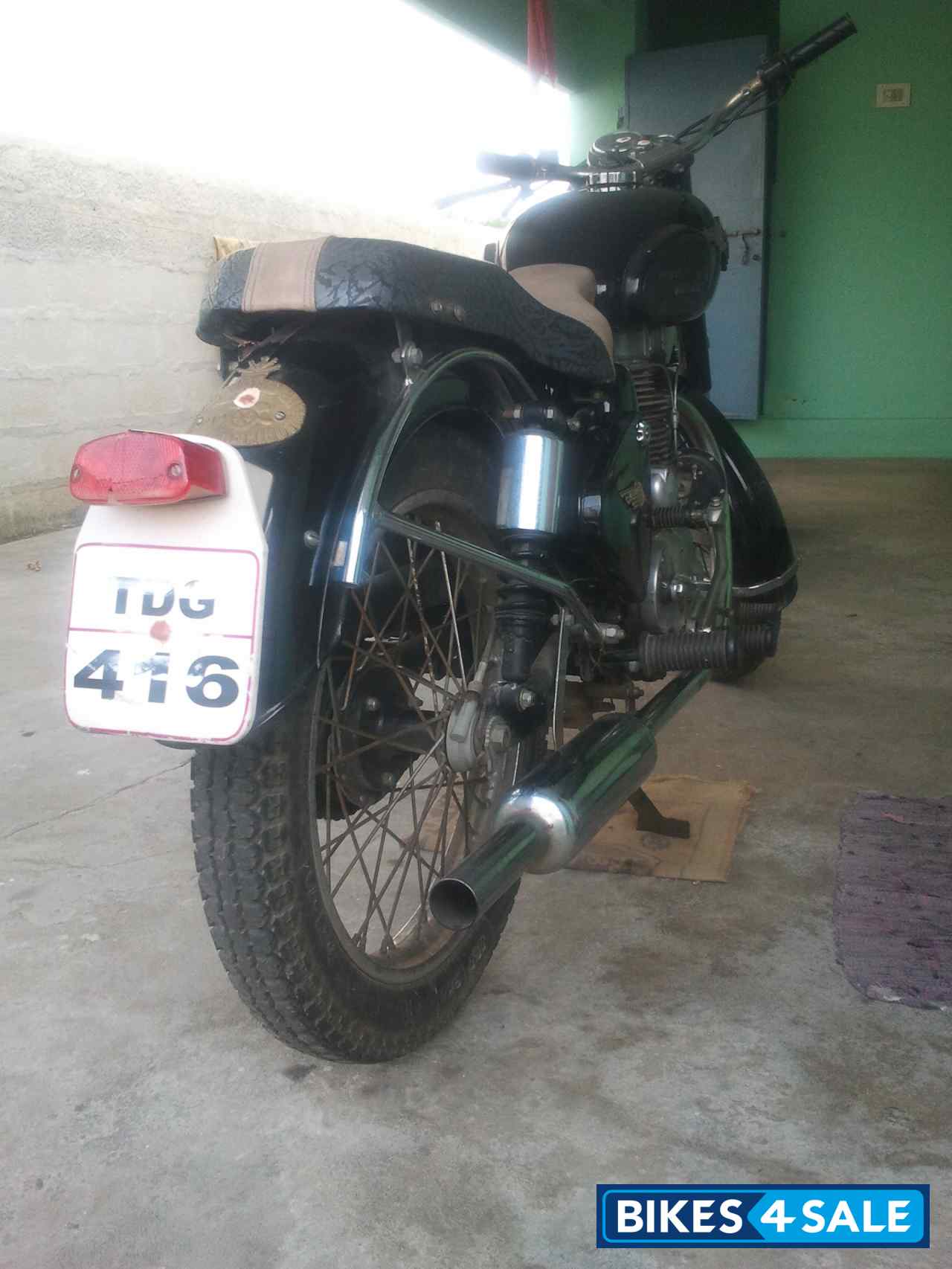 Royal Enfield Bullet Old Model