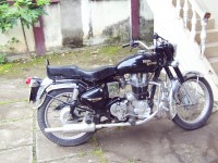 Black Royal Enfield Bullet Standard 350