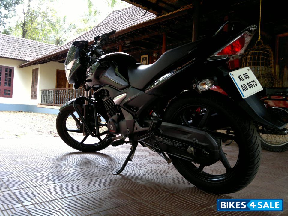 Black Honda CB Unicorn Black Honda CB Unicorn