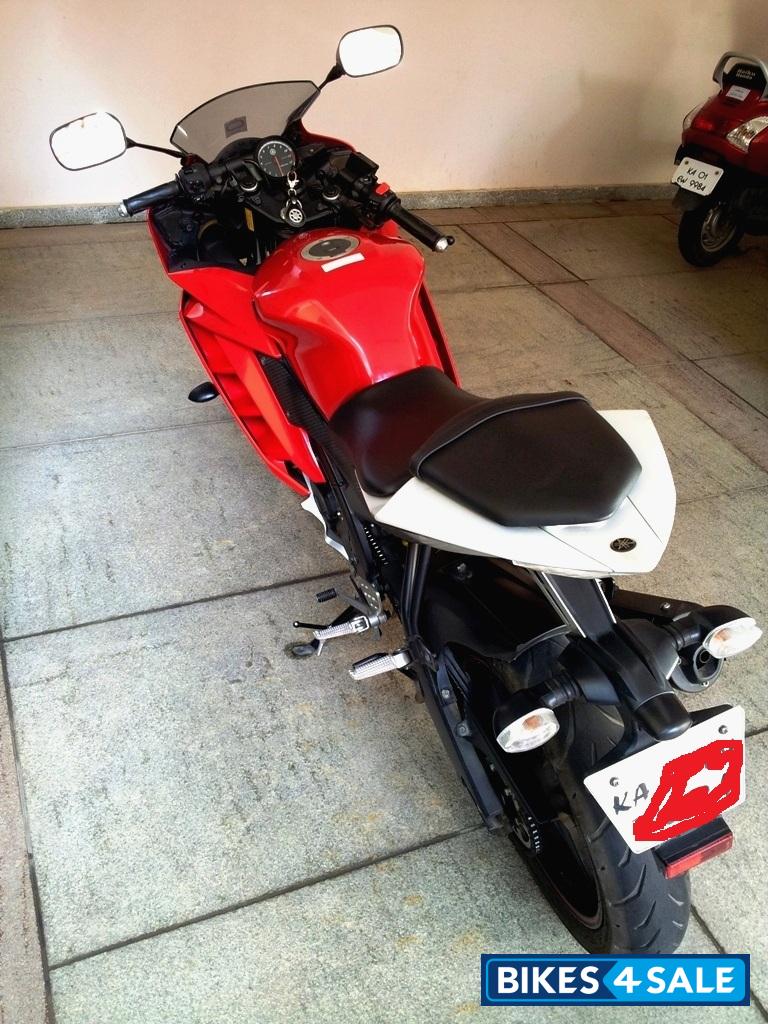Yamaha YZF R15 V2