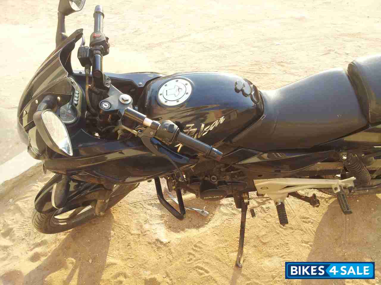 Bajaj Pulsar 220 DTSi