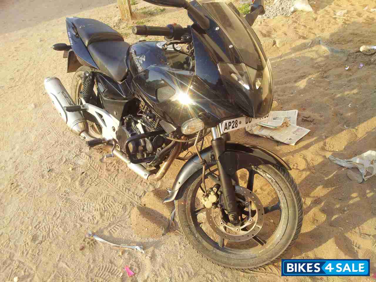 Bajaj Pulsar 220 DTSi Bajaj Pulsar 220 DTSi