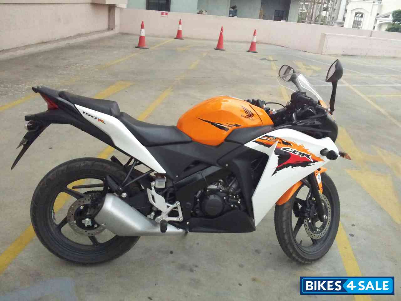 Vibrant Orange Honda CBR 150R