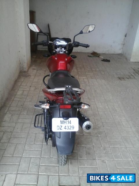 Red Bajaj Discover 100T