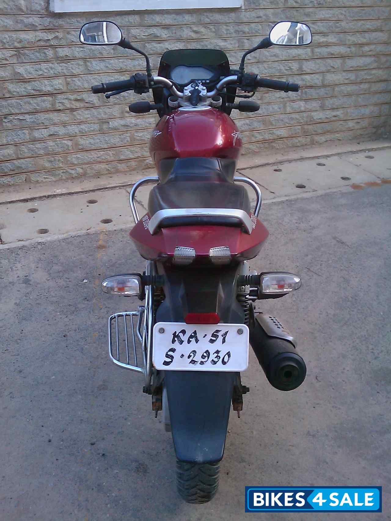 Red Bajaj Pulsar 150 DTSi Red Bajaj Pulsar 150 DTSi