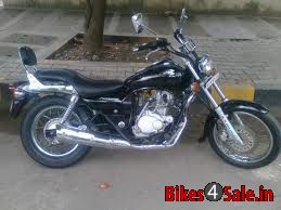 Bajaj Avenger 180 DTS-i