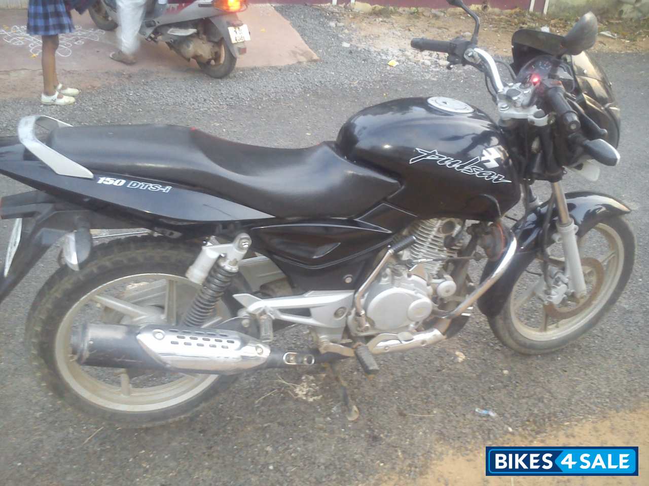 Black Bajaj Pulsar 150 DTSi