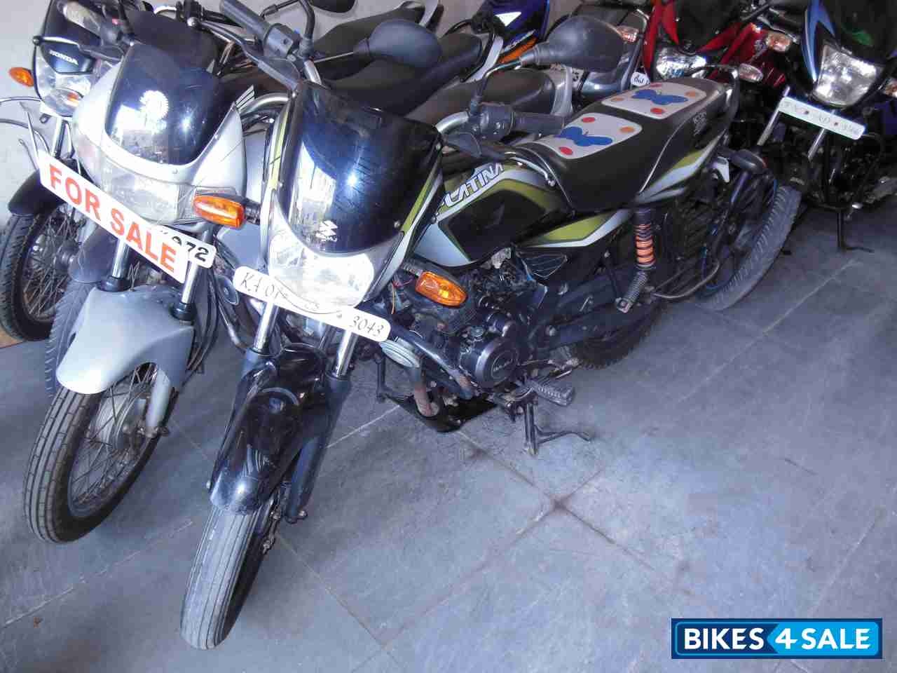 Bajaj Platina 125 DTS-Si