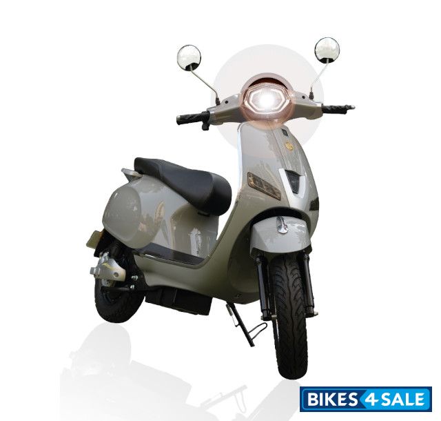 AB Motoss Rays Plus EV