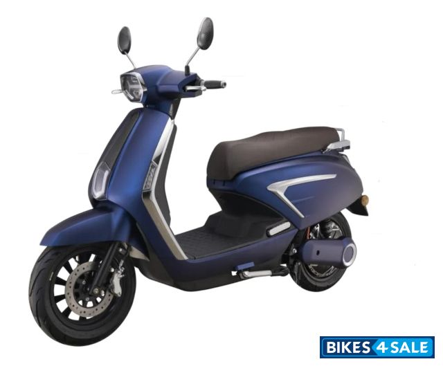 Abhika Super Vespa