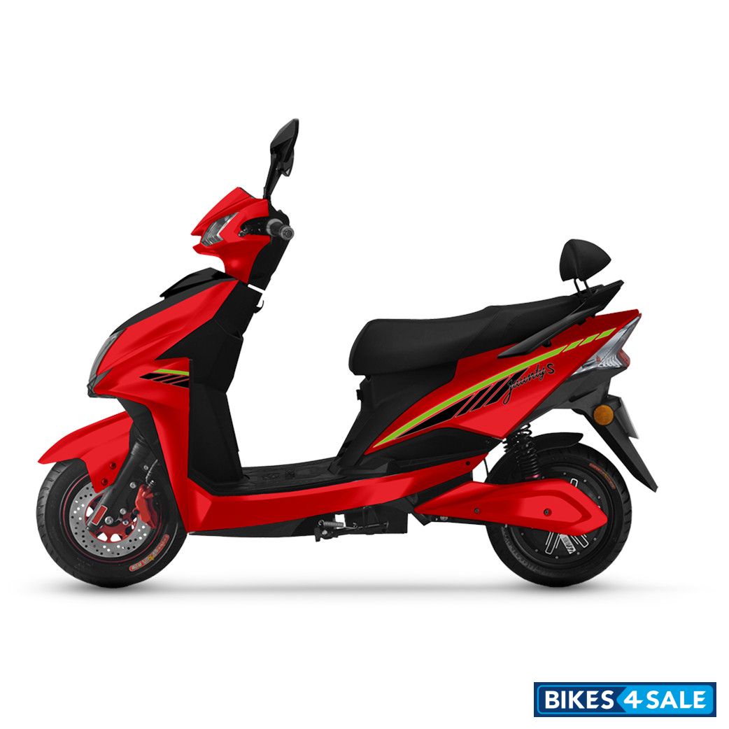 Amo Jaunty S Cherry Red