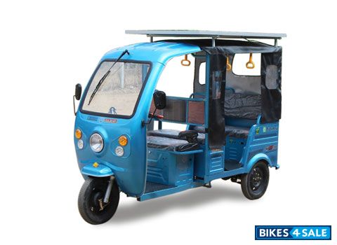 Bahuguna Electric Rickshaw
