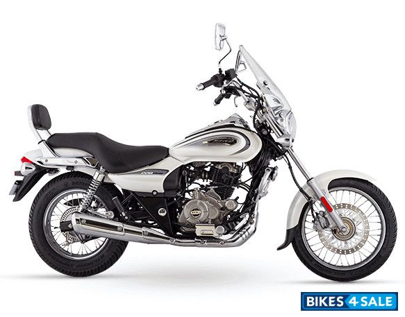 Bajaj Avenger Cruise 220 BS6 Moon White