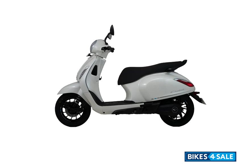 Bajaj Chetak C3502