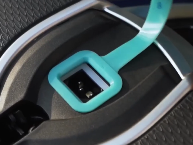 Bajaj Chetak Premium Tecpac On-board Charger