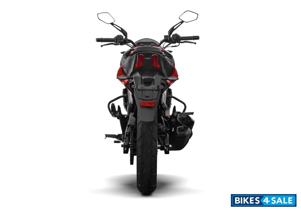 Bajaj Dominar 250 2025