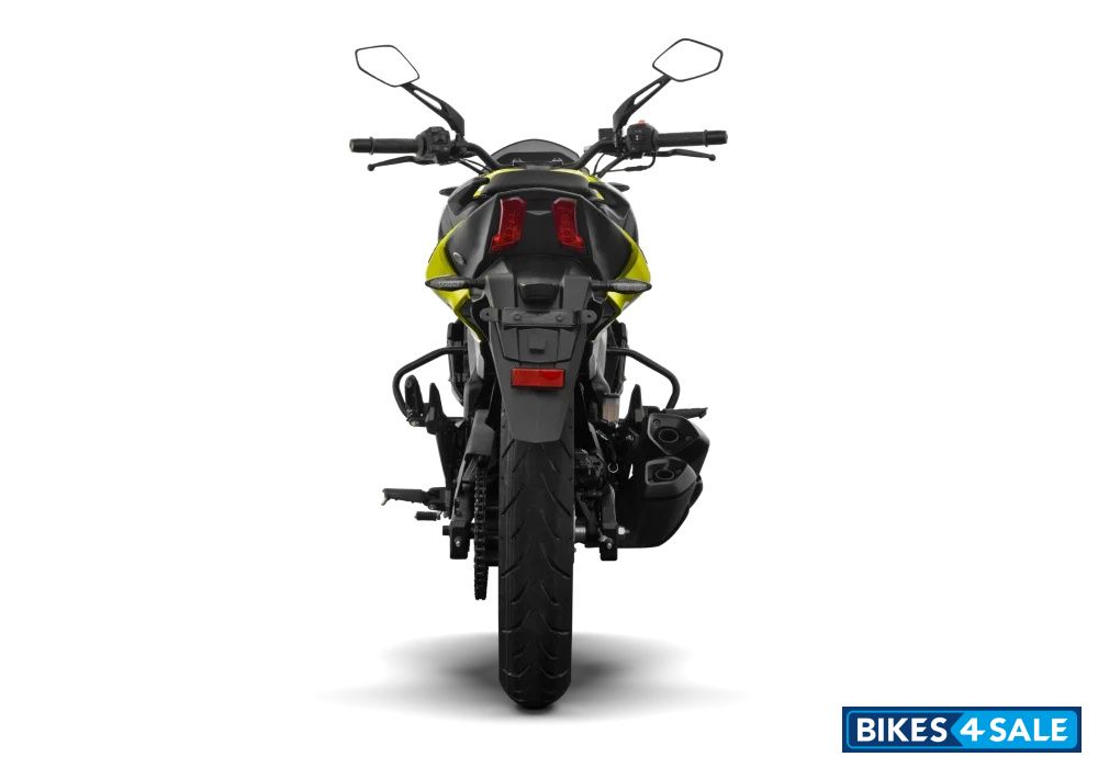 Bajaj Dominar 250 2025