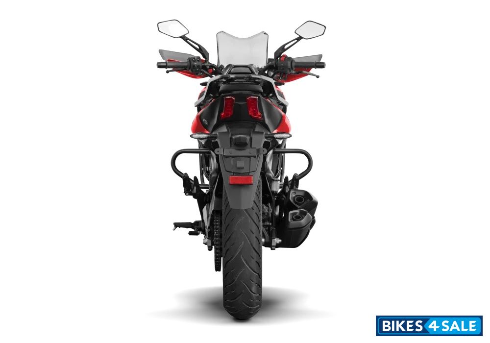 Bajaj Dominar 400 2025