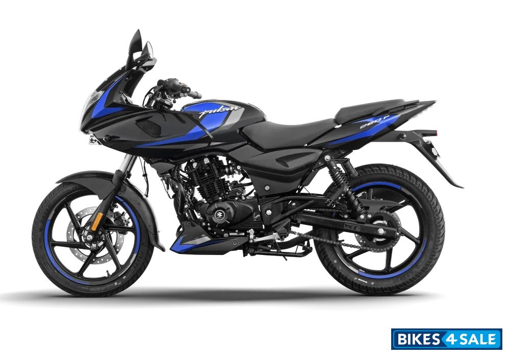 Bajaj Pulsar 220F 2025