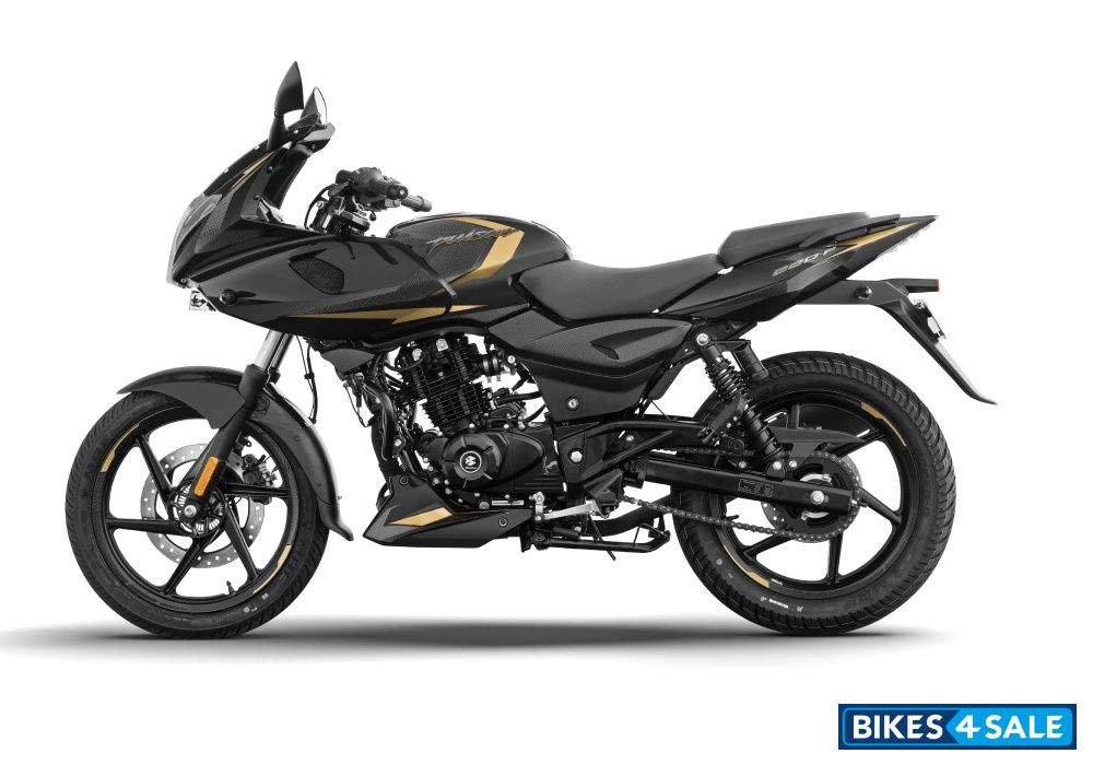 Bajaj Pulsar 220F 2026