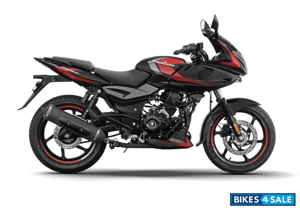 Bajaj Pulsar 220F 2026