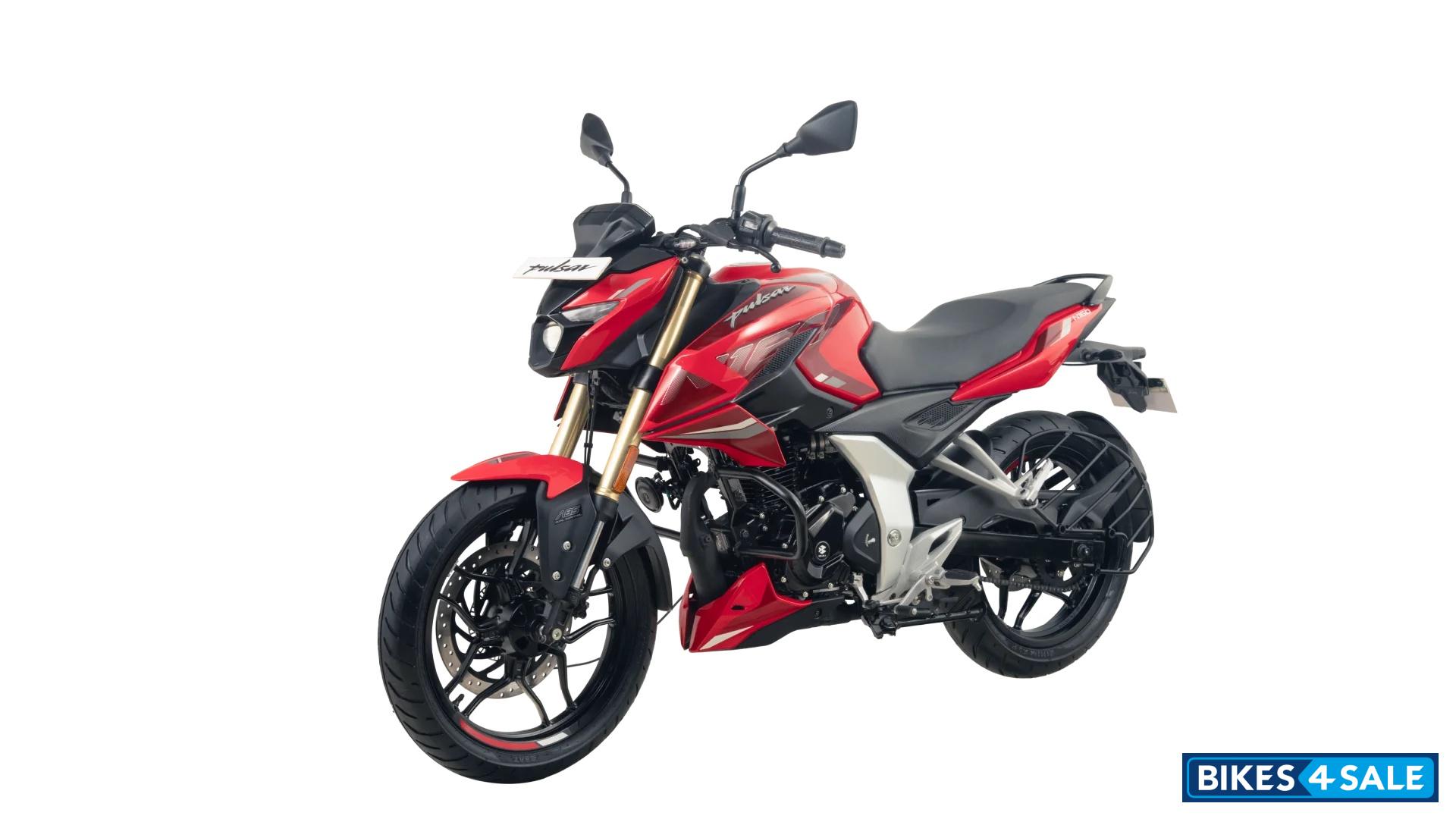 Bajaj Pulsar N160 Single Seat With USD Racing Red