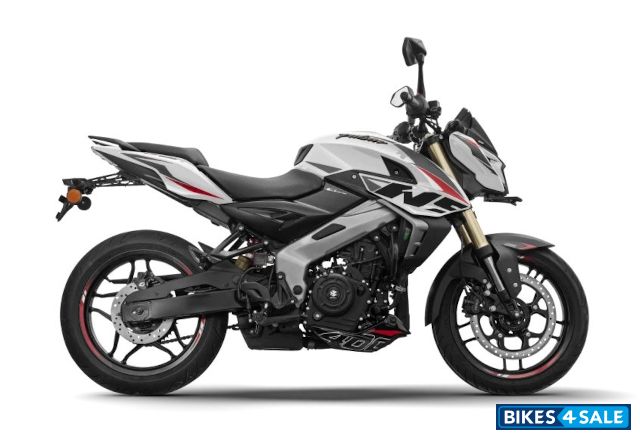 Bajaj Pulsar NS400Z TFT 2026