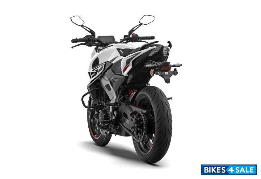 Bajaj Pulsar NS400Z TFT 2026
