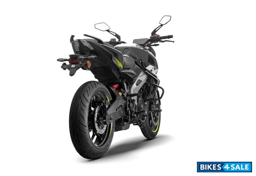 Bajaj Pulsar NS400Z TFT 2026