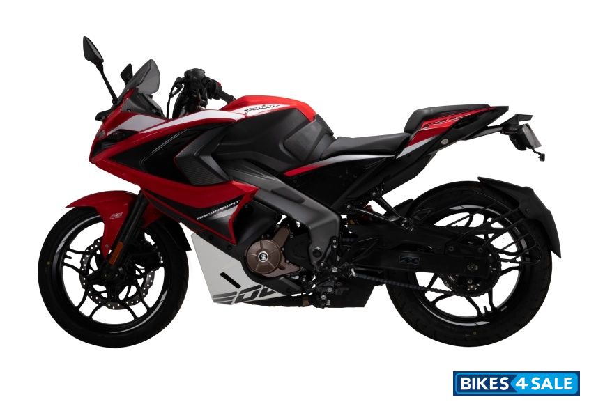 Bajaj Pulsar RS 200 2025 Glossy Racing Red