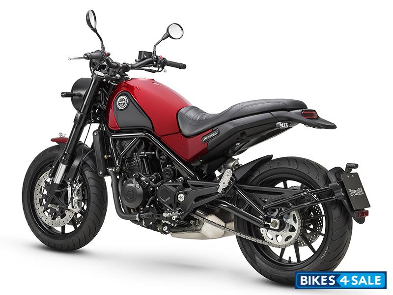 Benelli Leoncino 500 BS6