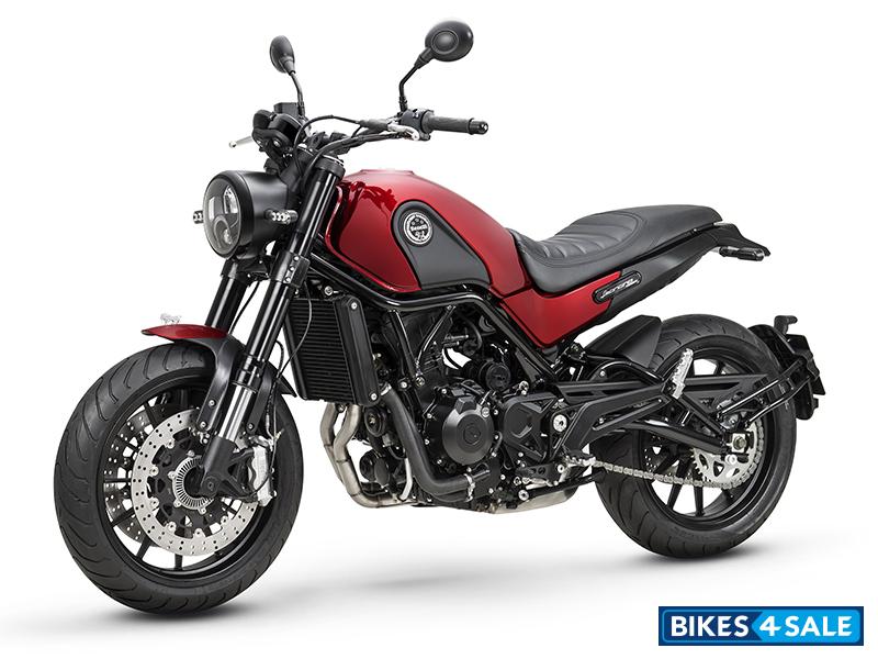 Benelli Leoncino 500 BS6