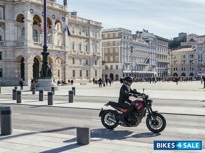 Benelli Leoncino 500 BS6