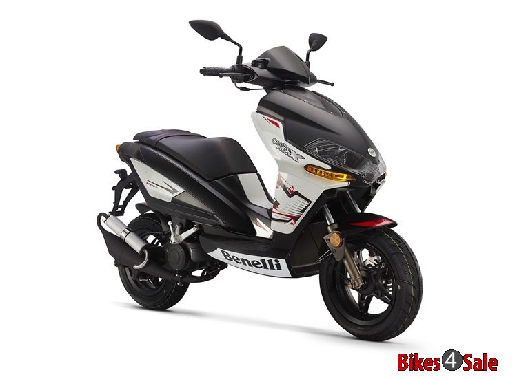 Benelli QuattronoveX 50 White colour